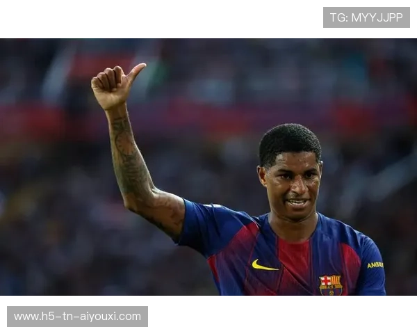 拉什福德右脚抽射命中远角