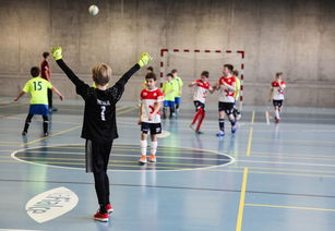 爱游戏app推荐-篮球运动员比赛心理压力管理及竞技状态提升策略,篮球运动员的心理选材