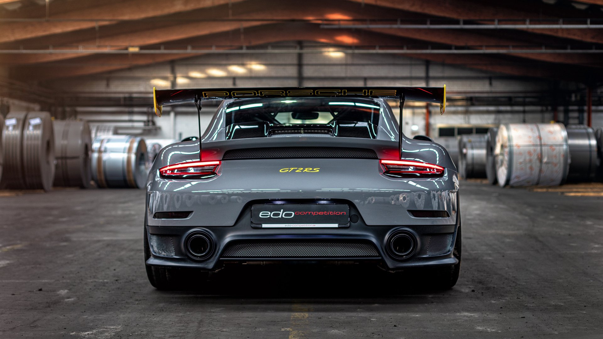 爱游戏体育官网-外援对本土球员成长的影响复杂,外援球员是什么意思