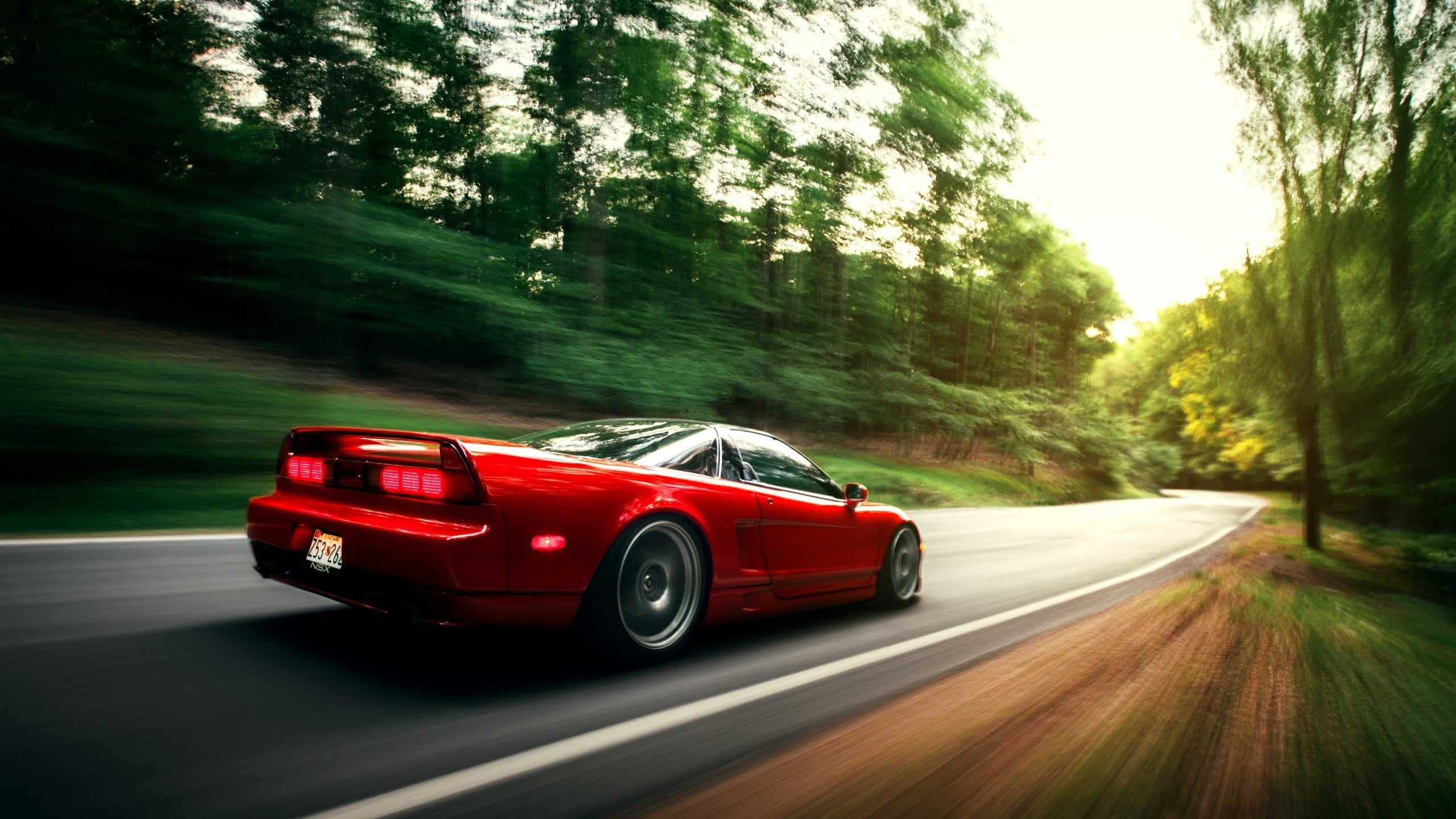 爱游戏app推荐-罗马高空球战术发挥关键作用,罗马 球场